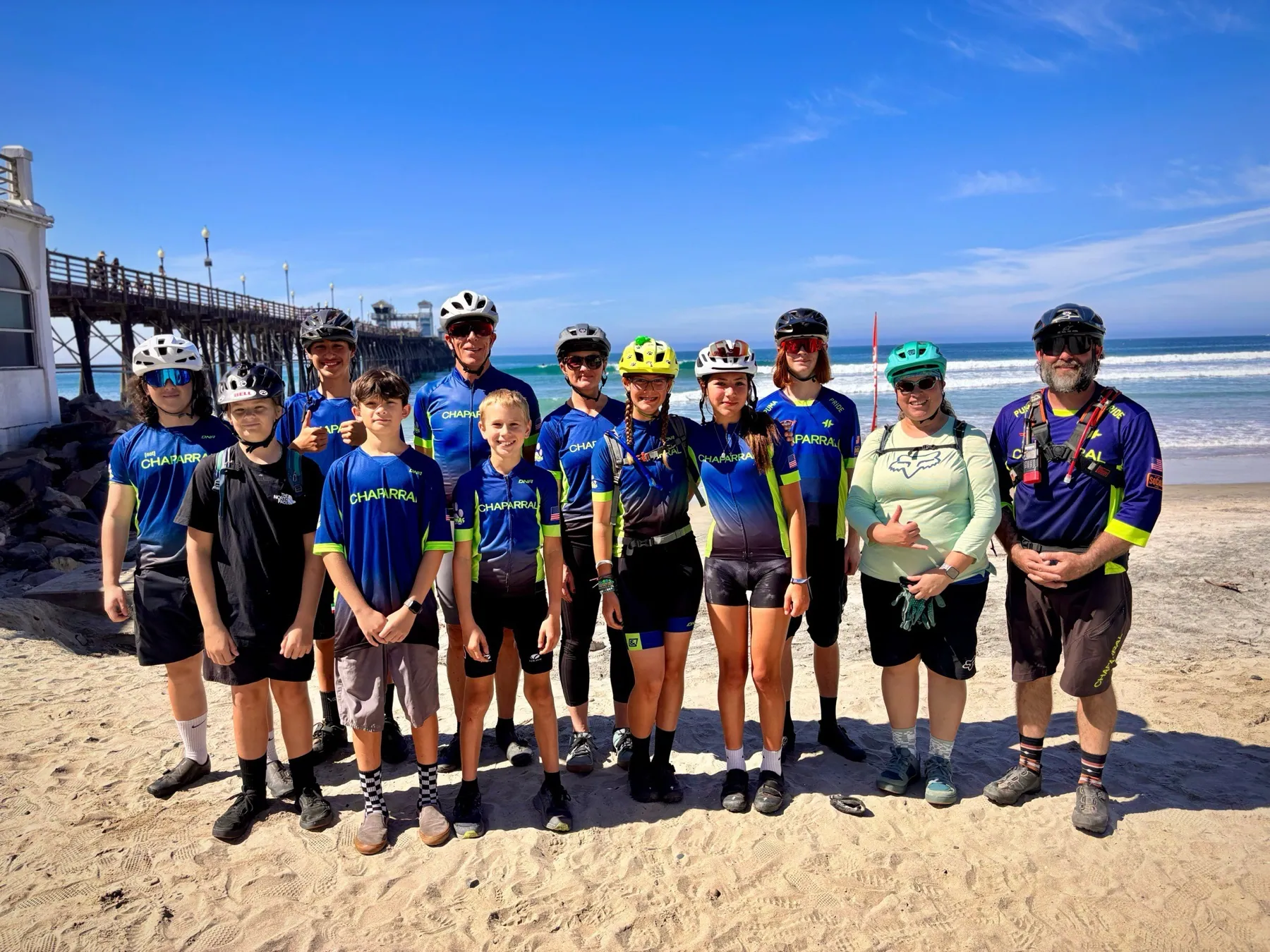 The Chaparral MTB team together at the Oceanside pier